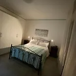 Casa Di Chiara Apartment *
